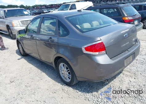2011 Ford Focus Se z USA, uszkodzony, nr VIN 1FAHP3FN1BW173857